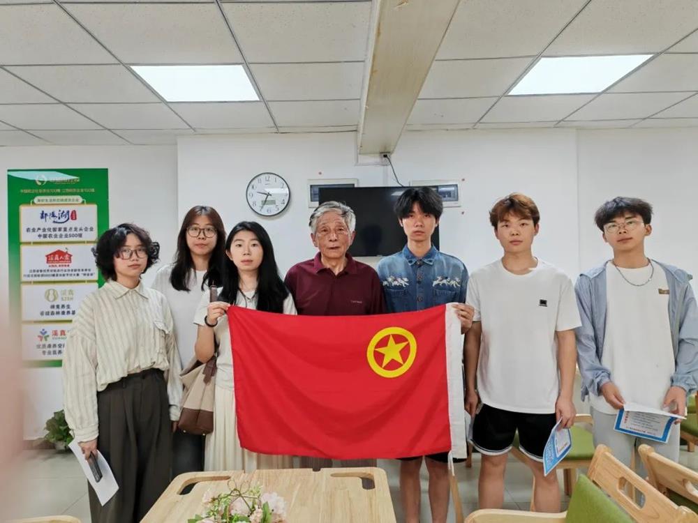共谋绿色发展，共建美丽中国2(1).Jpeg